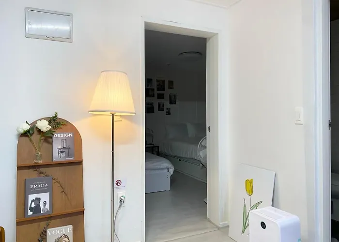 Hongdae Cozy42 4*