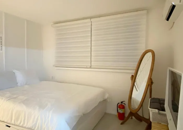 Hongdae Cozy42 Отель типа "постель и завтрак" Сеул