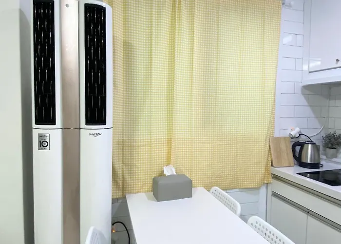 Hongdae Cozy42 Отель типа "постель и завтрак" 4*