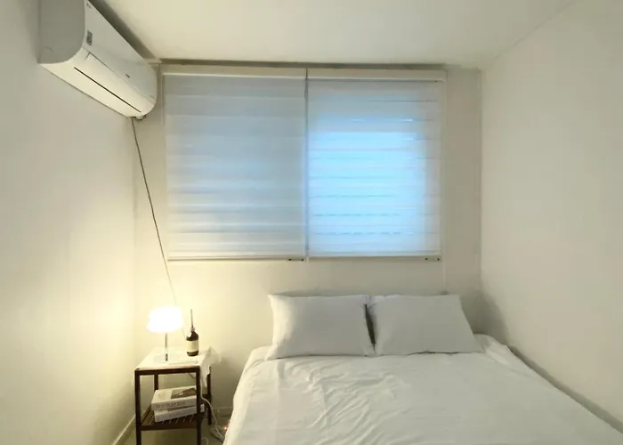 Hongdae Cozy42 Отель типа "постель и завтрак" Сеул