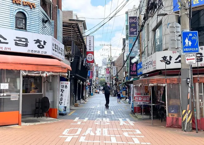 Отель типа "постель и завтрак" Hongdae Cozy42